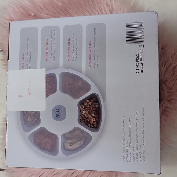 New Listing!! Brand New LIVING BASICS AUTOMATIC ELECTRONIC PET FEEDER - Picture 2 of 6